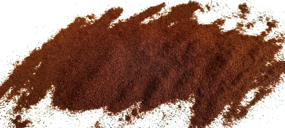 Jemně mletá vanilka Grade A připravená pro baristy a milovníky kávy.